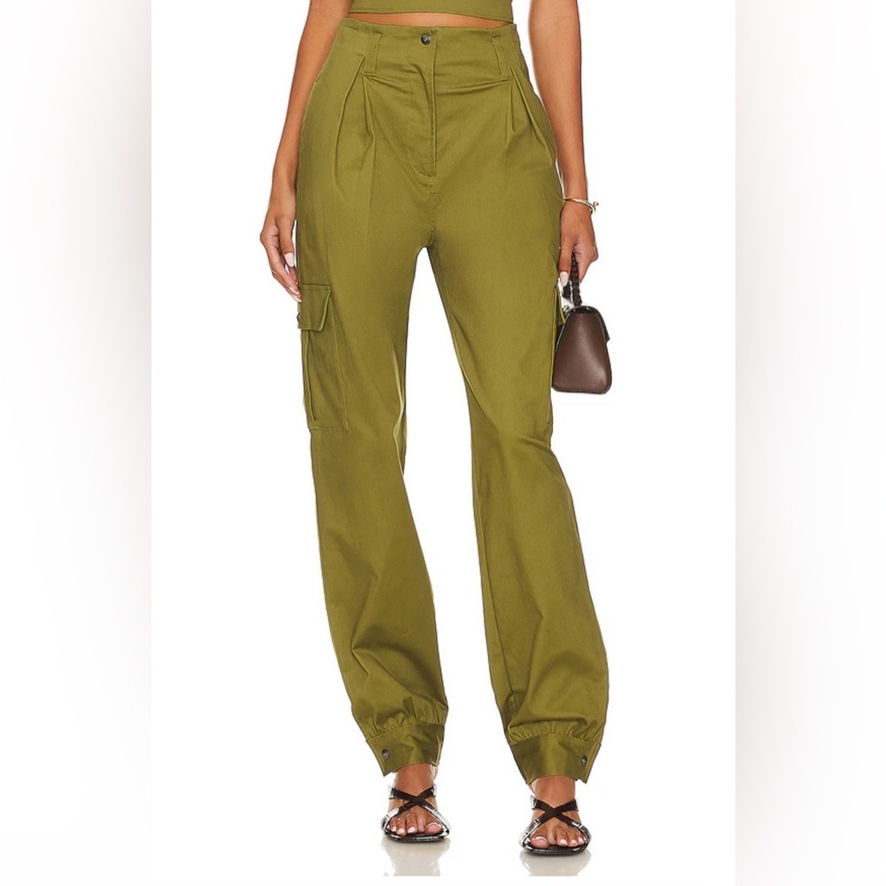 Lita by Ciara Relaxed Paperbag Cargo Trouser in Avocado Size 4